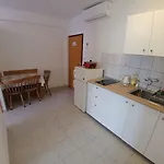 Svetka Apartman Sali