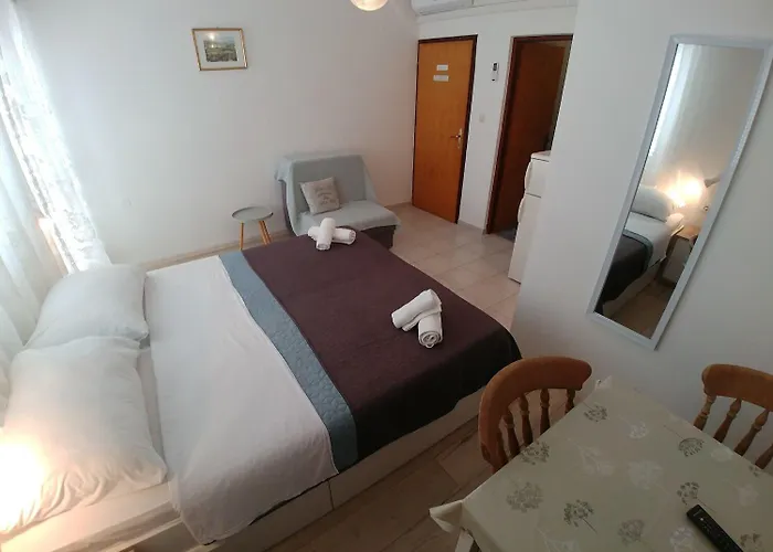 Apartamento Svetka Sali