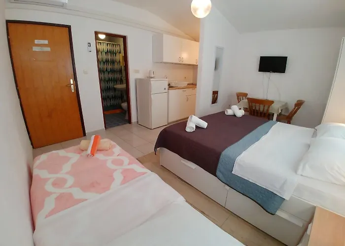 Svetka Apartamento *