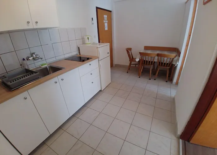 Svetka Apartamento *