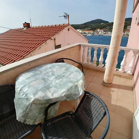 Svetka Apartment *